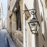 Arty Chic Apartment Heart Of Paris - Nesle By Guestready